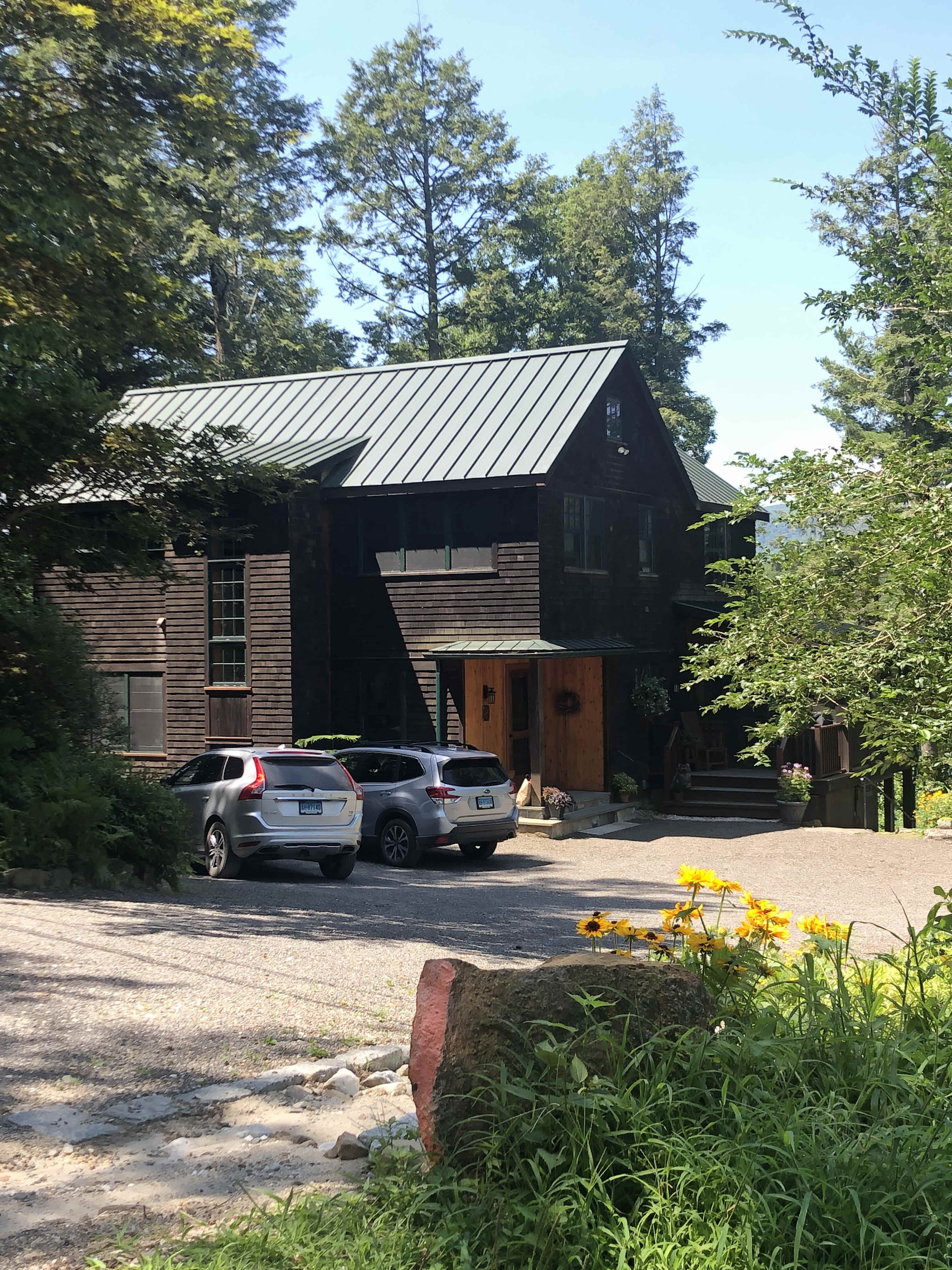 Building photograph for 103 PRESTON LANE